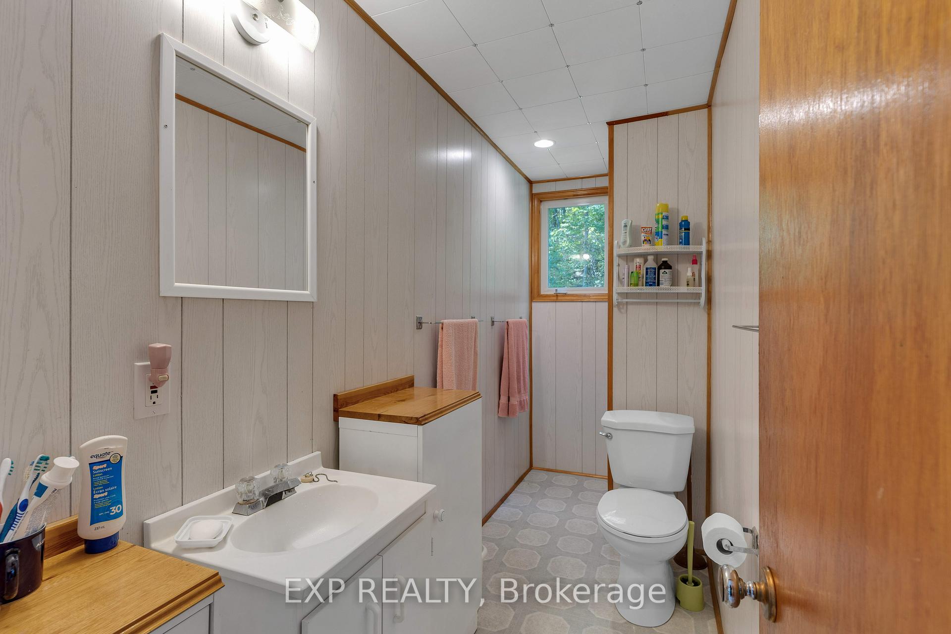 Photo 19 of 1030 Pete's Lane, Frontenac, Frontenac South — HOMEH