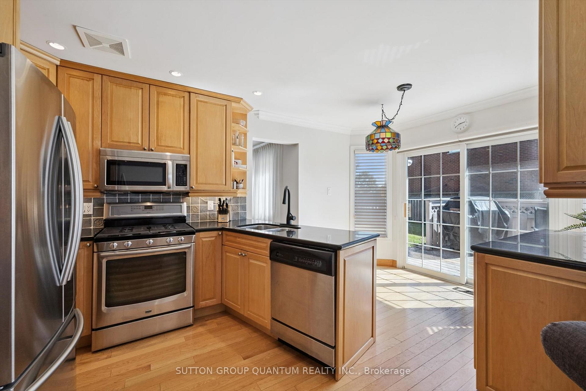 Photo 10 of 66 Corkett Drive, Brampton, Northwood Park — HOMEH