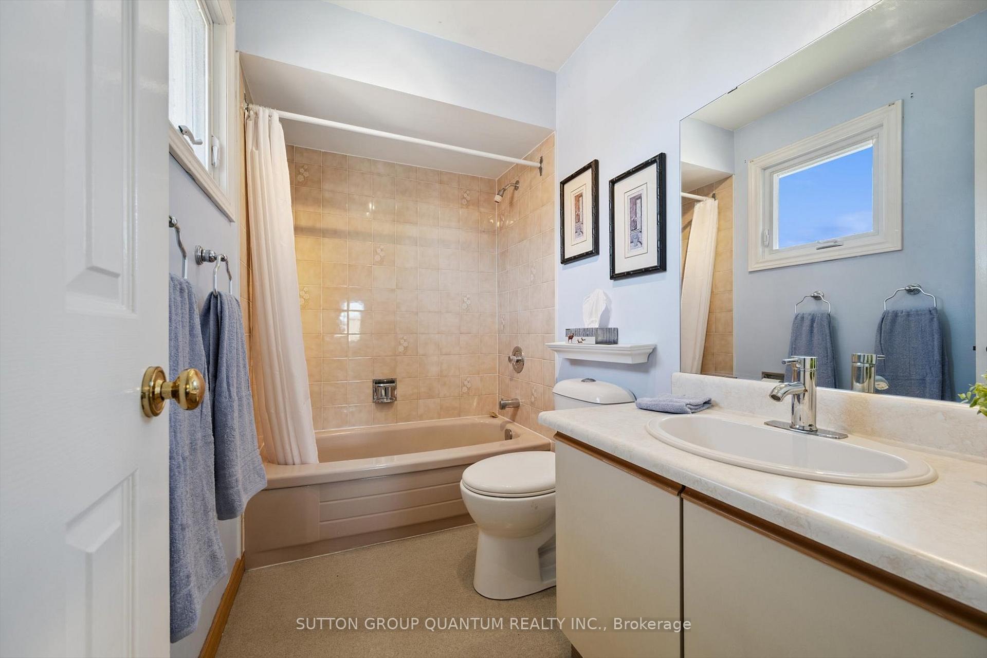 Photo 14 of 66 Corkett Drive, Brampton, Northwood Park — HOMEH
