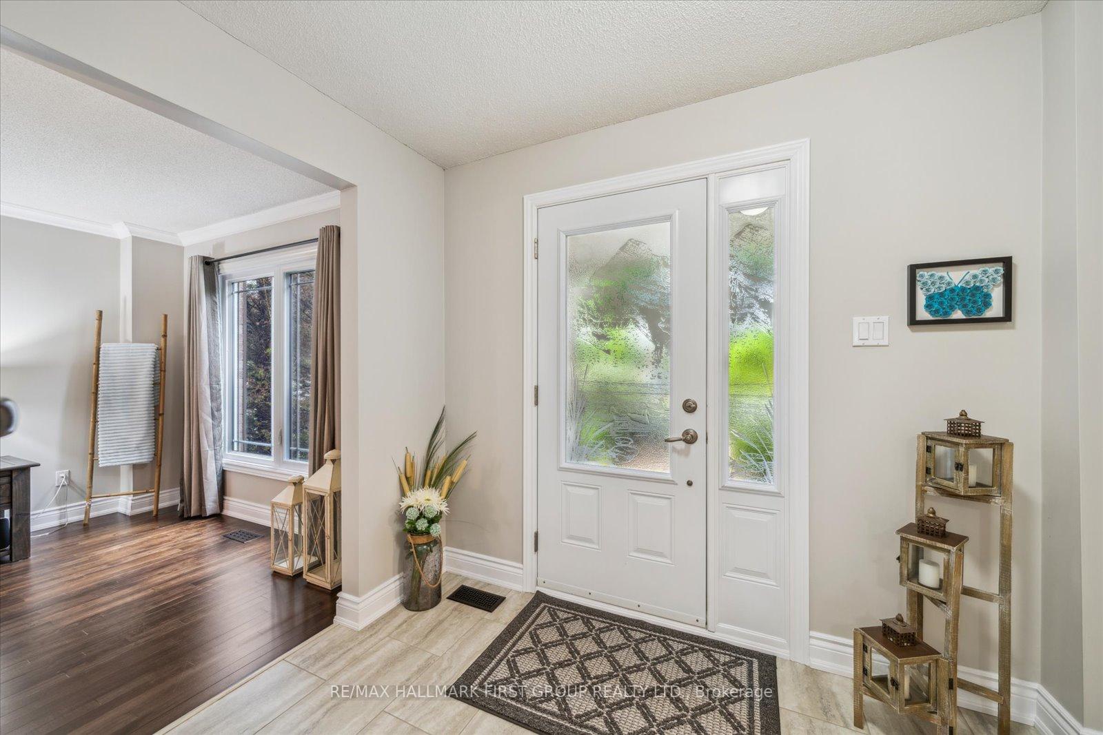 Photo 4 of 50 Lillian Crescent, Clarington, Newcastle — HOMEH