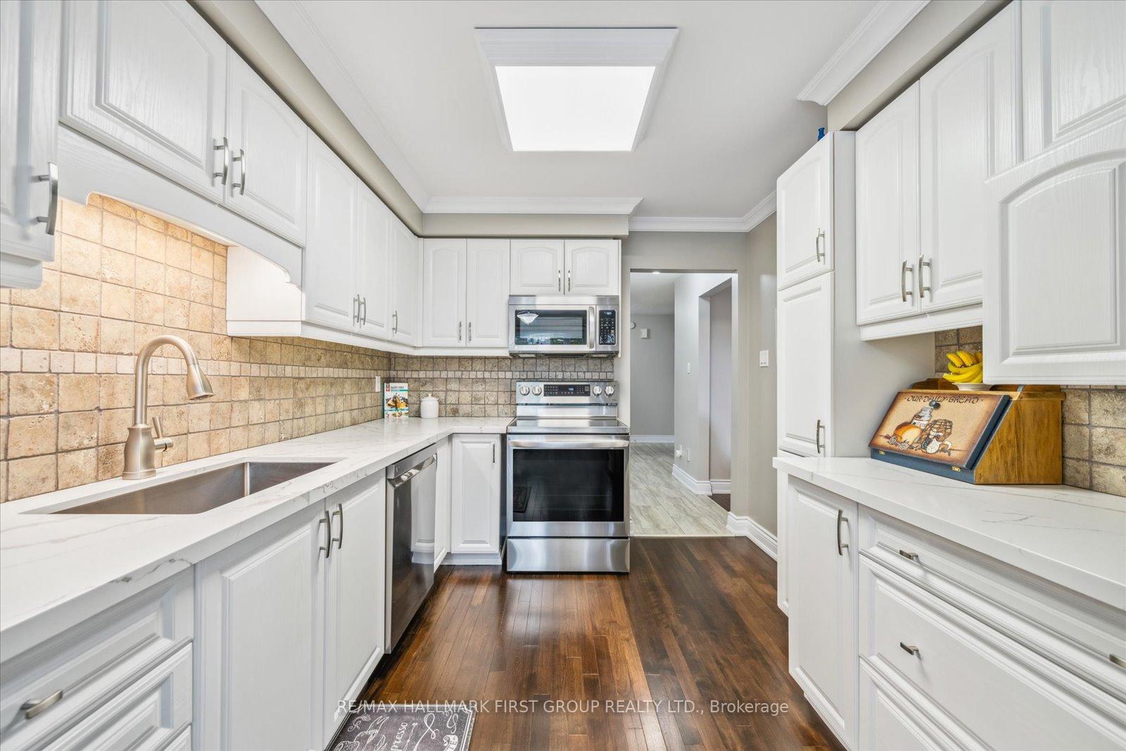 Photo 10 of 50 Lillian Crescent, Clarington, Newcastle — HOMEH
