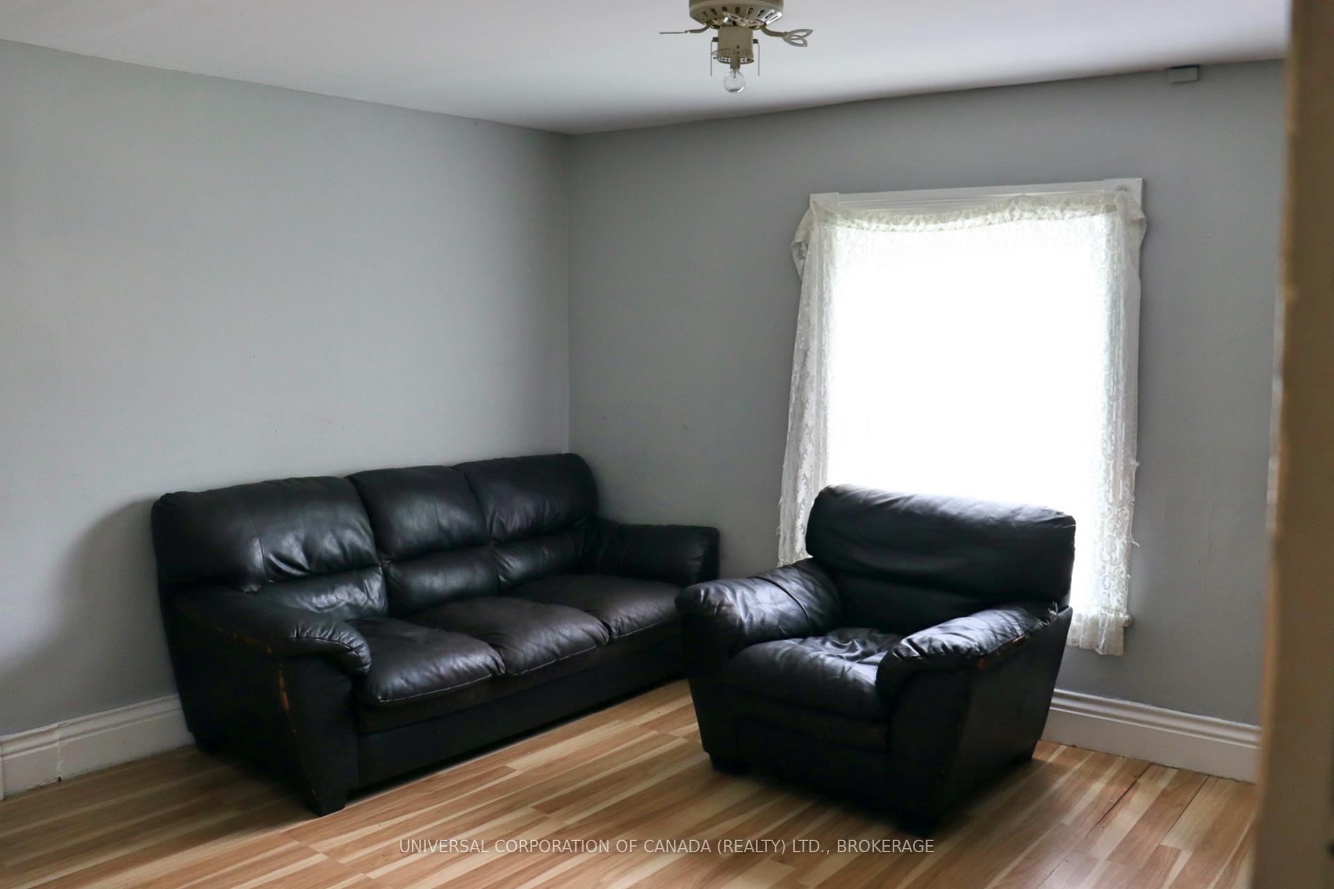 Photo 5 of 194 Talbot Street E, Aylmer — HOMEH