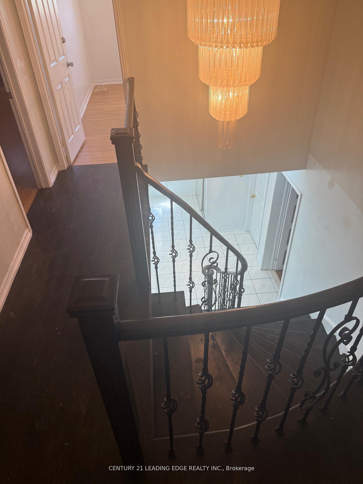 Photo 5 of 434 Rutherford Road N, Brampton, Madoc — HOMEH