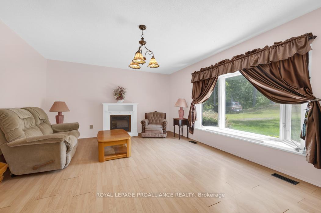 Photo 6 of 1115 Wintergreen Road, Frontenac, Frontenac North — HOMEH