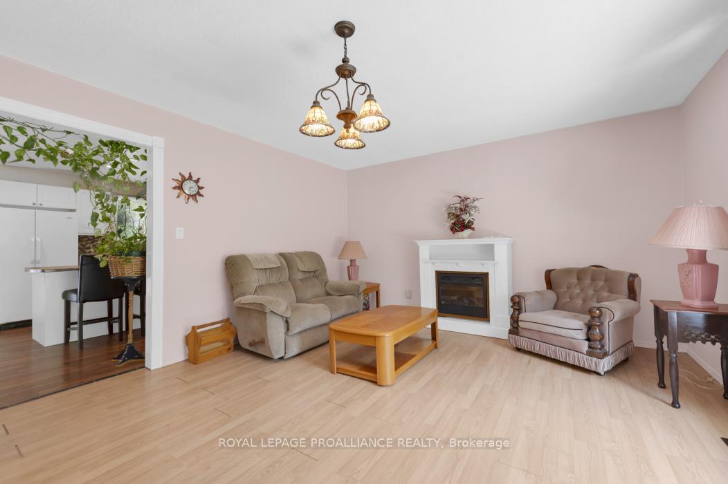 Photo 8 of 1115 Wintergreen Road, Frontenac, Frontenac North — HOMEH