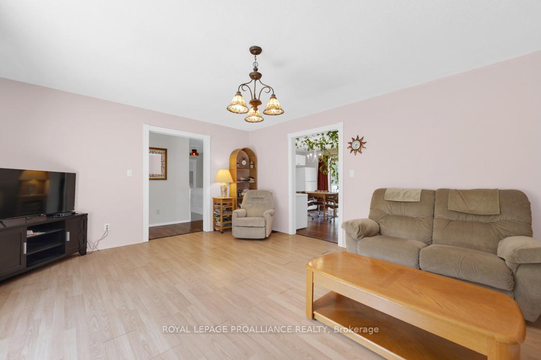 Photo 9 of 1115 Wintergreen Road, Frontenac, Frontenac North — HOMEH