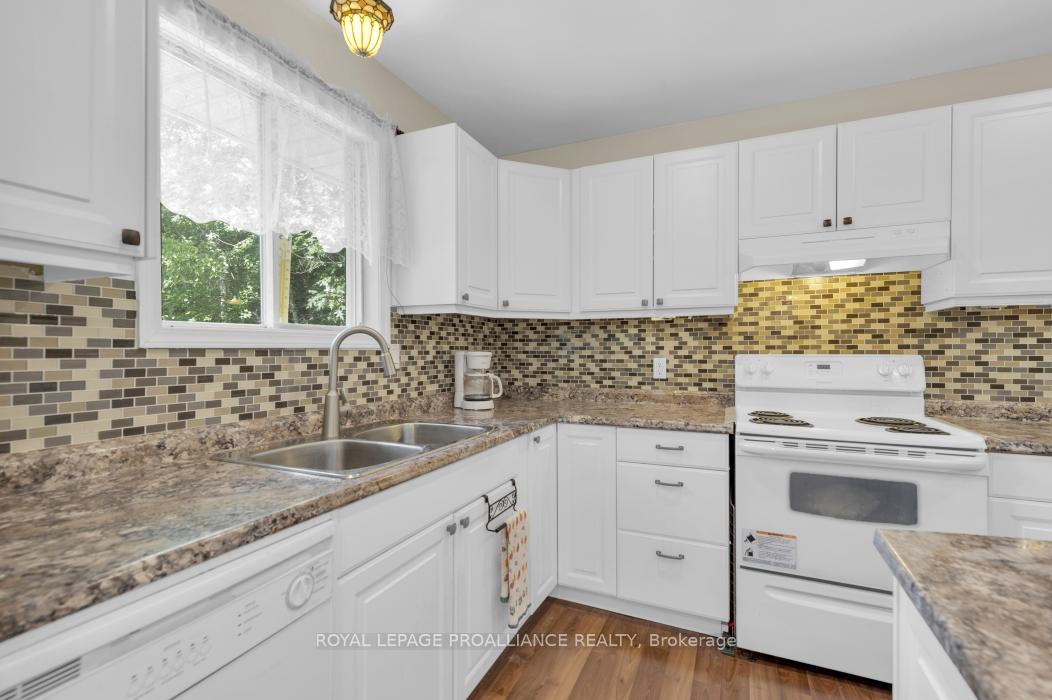 Photo 14 of 1115 Wintergreen Road, Frontenac, Frontenac North — HOMEH