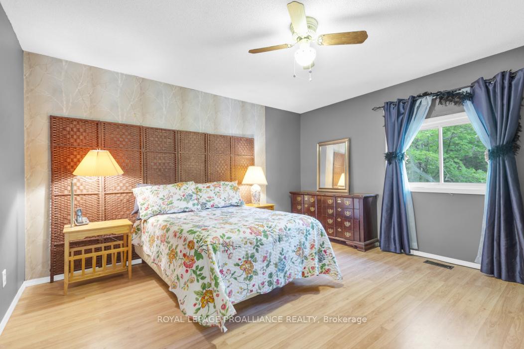 Photo 17 of 1115 Wintergreen Road, Frontenac, Frontenac North — HOMEH