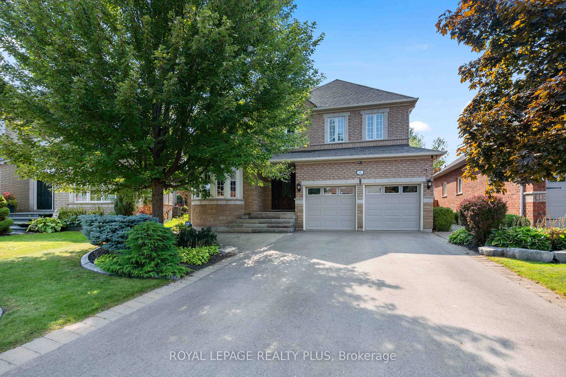 Photo 1 of 11 Treeview Crescent, Caledon, Rural Caledon — HOMEH