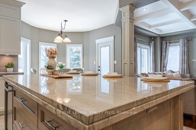 Photo 20 of 11 Treeview Crescent, Caledon, Rural Caledon — HOMEH