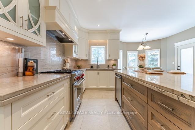 Photo 21 of 11 Treeview Crescent, Caledon, Rural Caledon — HOMEH