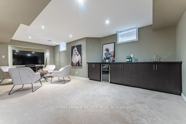 Photo 43 of 11 Treeview Crescent, Caledon, Rural Caledon — HOMEH