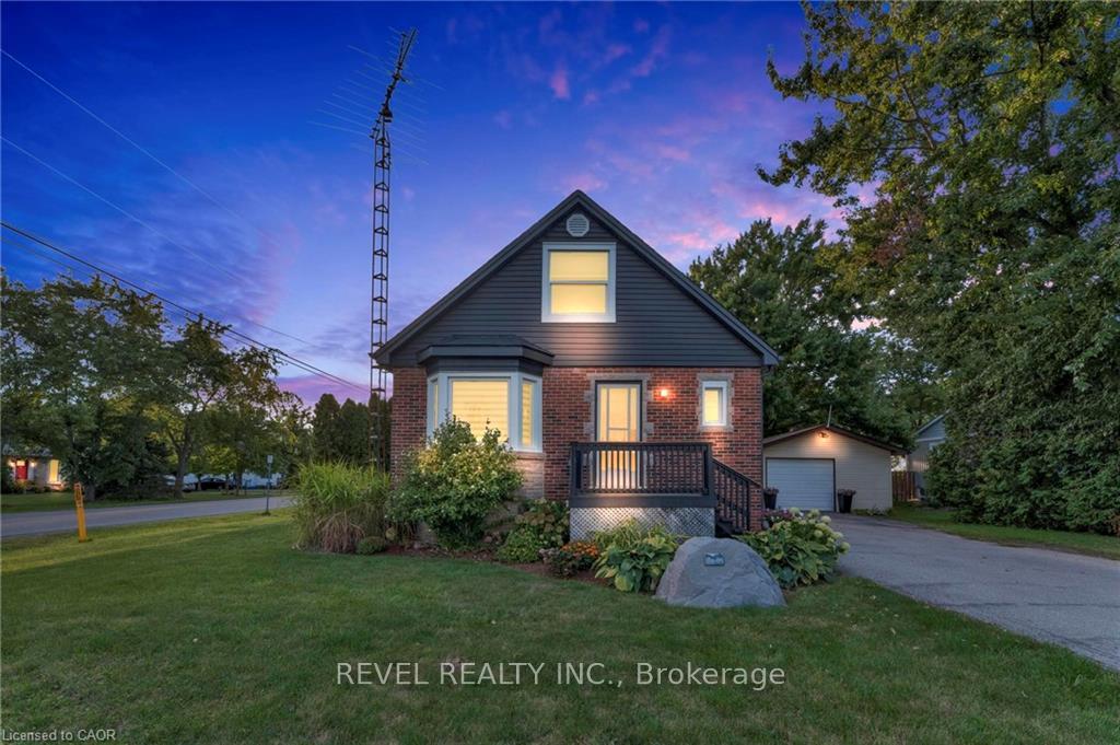 Photo 1 of 680 Woodburn Road, Hamilton, Woodburn — HOMEH