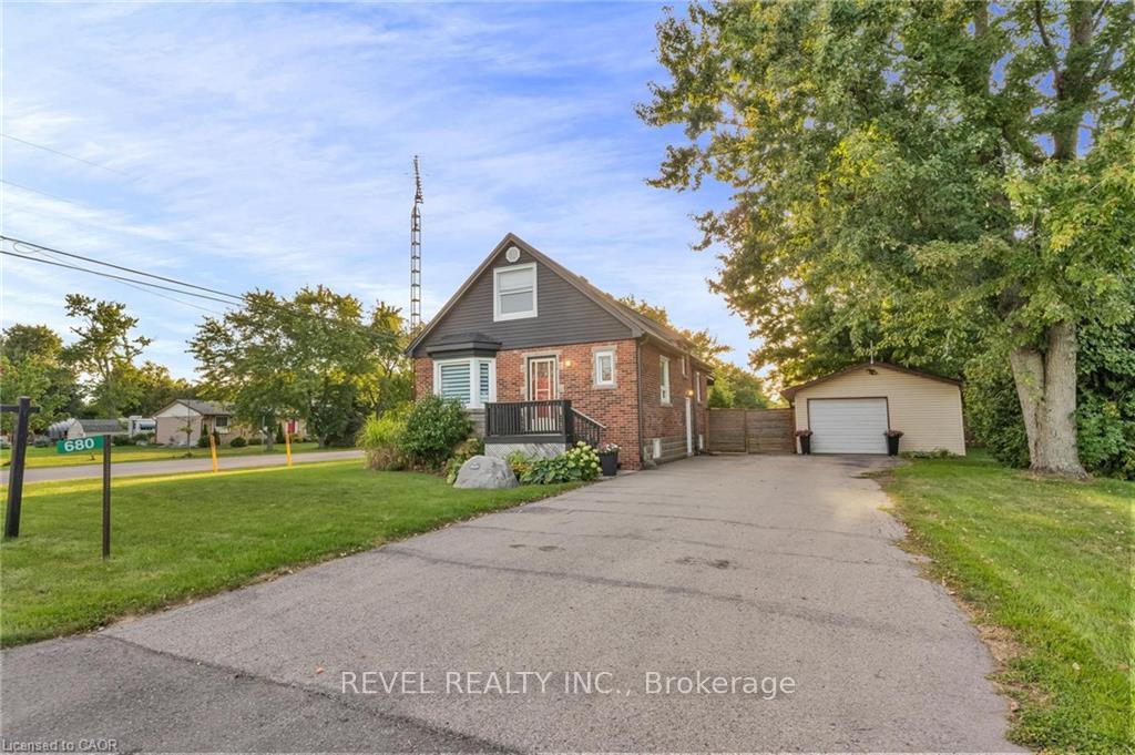 Photo 5 of 680 Woodburn Road, Hamilton, Woodburn — HOMEH