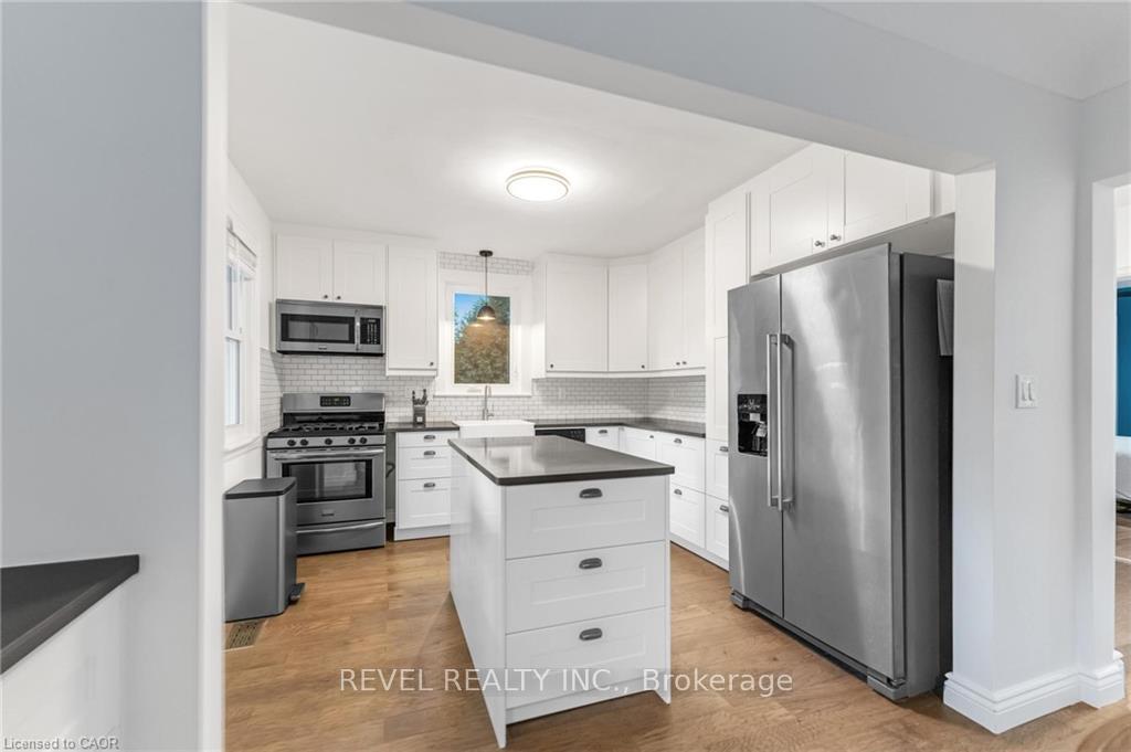 Photo 12 of 680 Woodburn Road, Hamilton, Woodburn — HOMEH