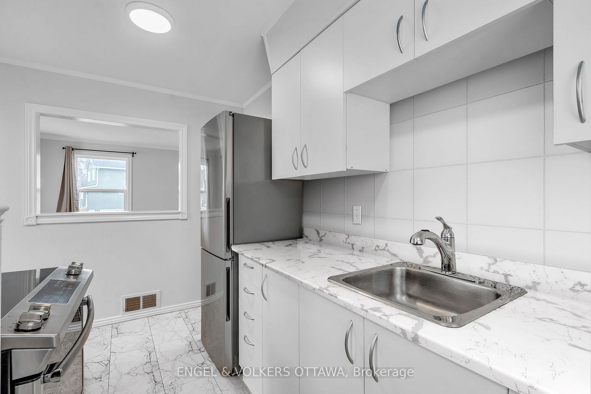 Photo 18 of 141 Crerar Avenue, Ottawa, Carlington — HOMEH