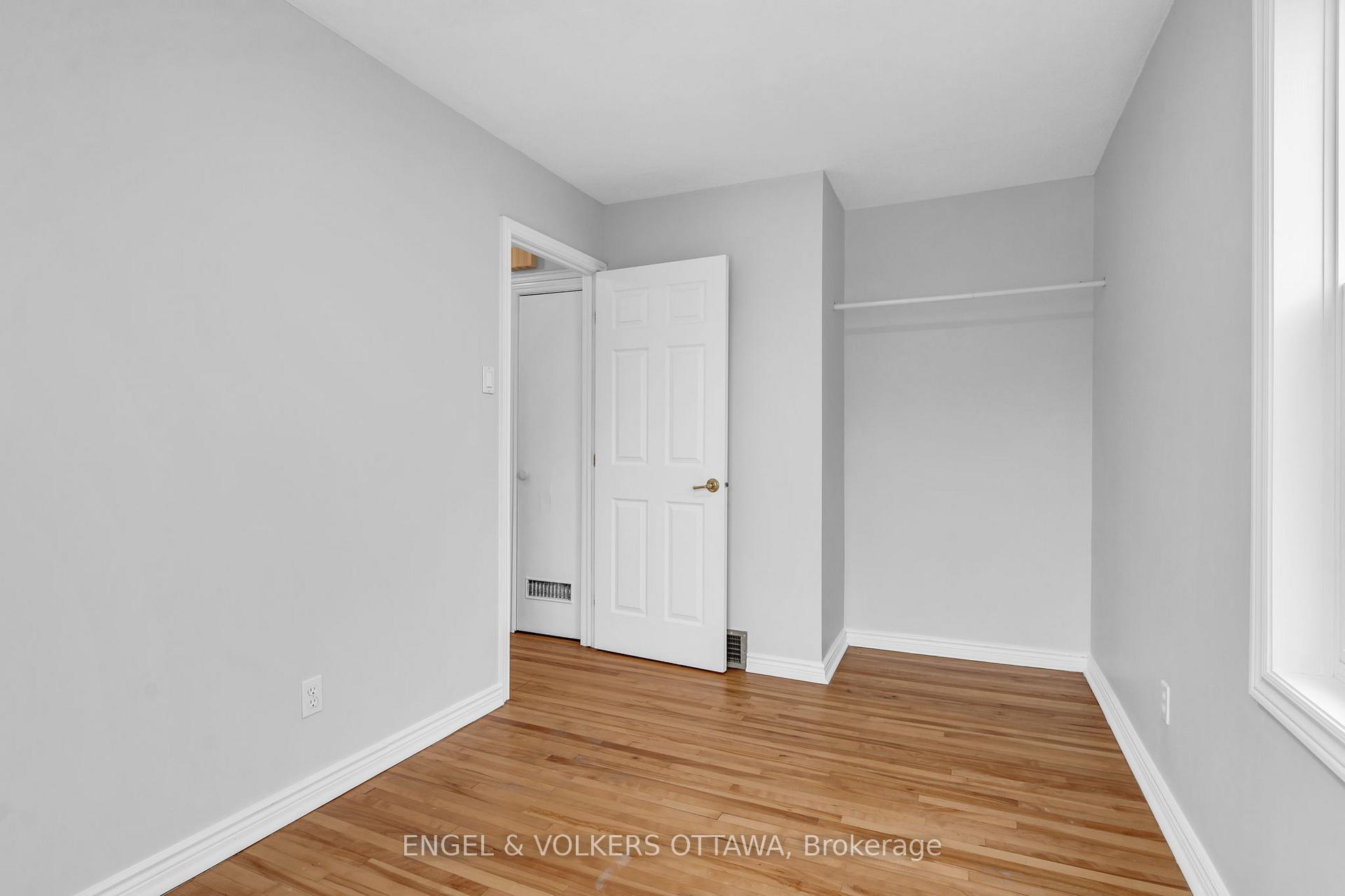 Photo 15 of 141 Crerar Avenue, Ottawa, Carlington — HOMEH