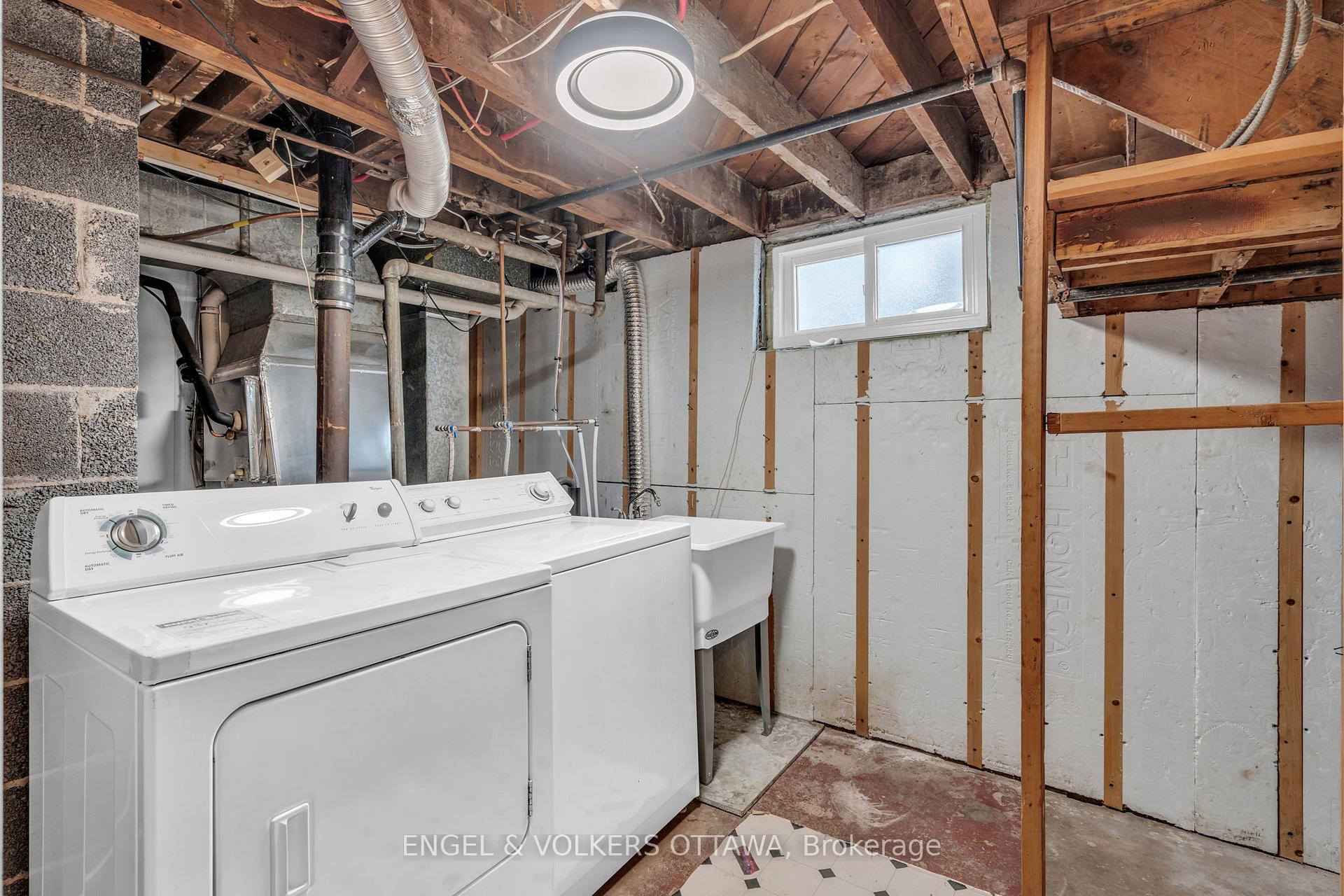 Photo 23 of 141 Crerar Avenue, Ottawa, Carlington — HOMEH