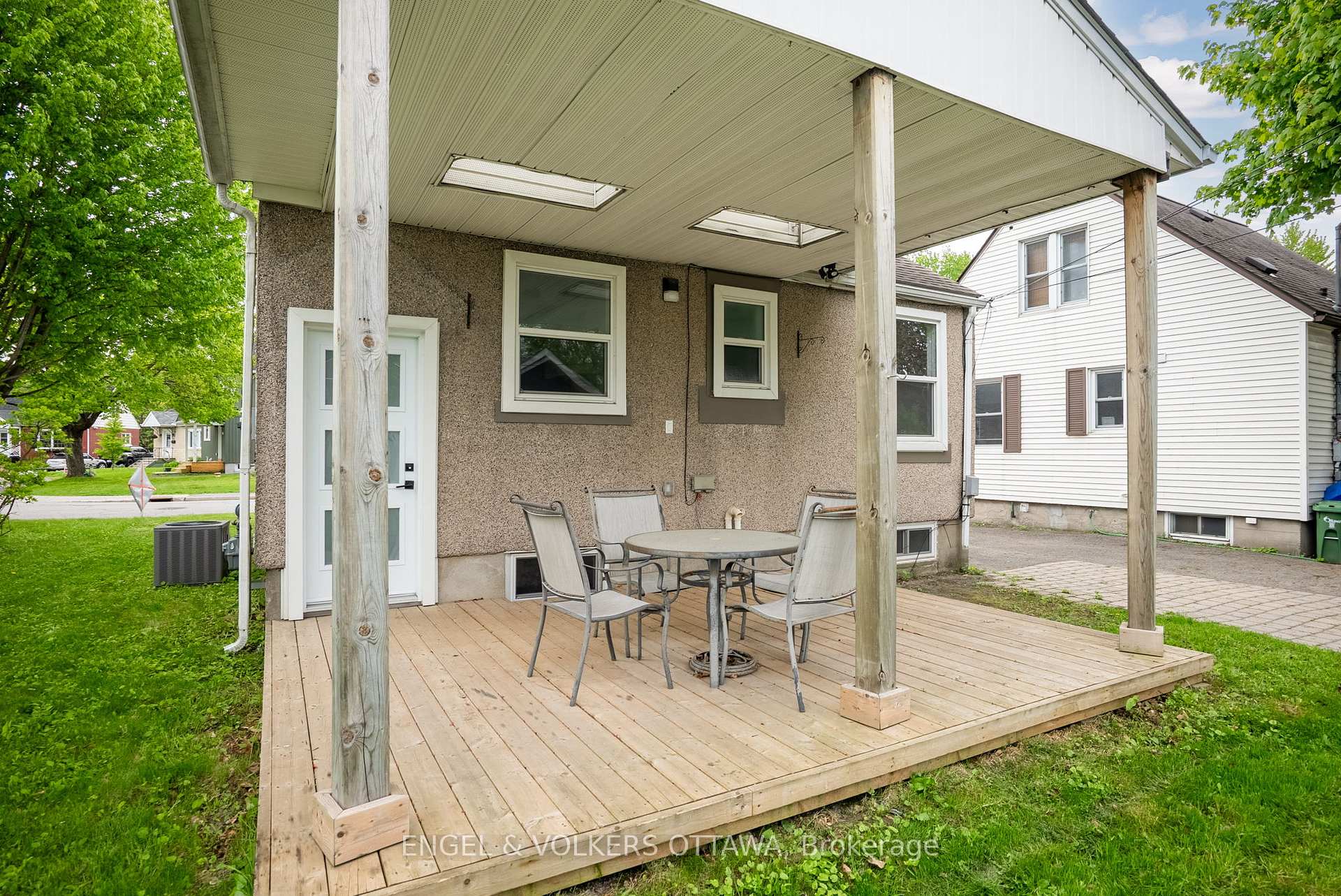 Photo 29 of 141 Crerar Avenue, Ottawa, Carlington — HOMEH