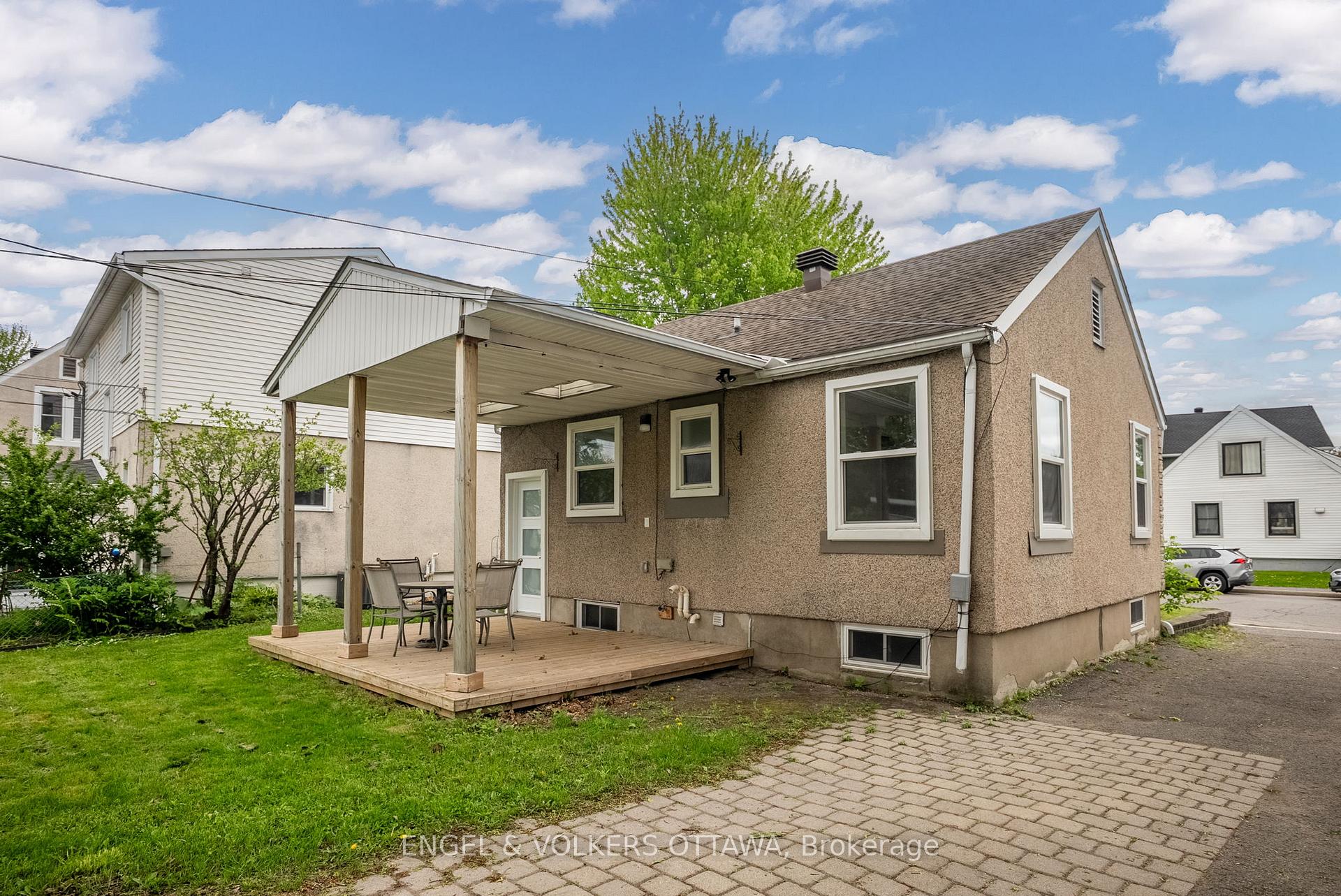 Photo 30 of 141 Crerar Avenue, Ottawa, Carlington — HOMEH