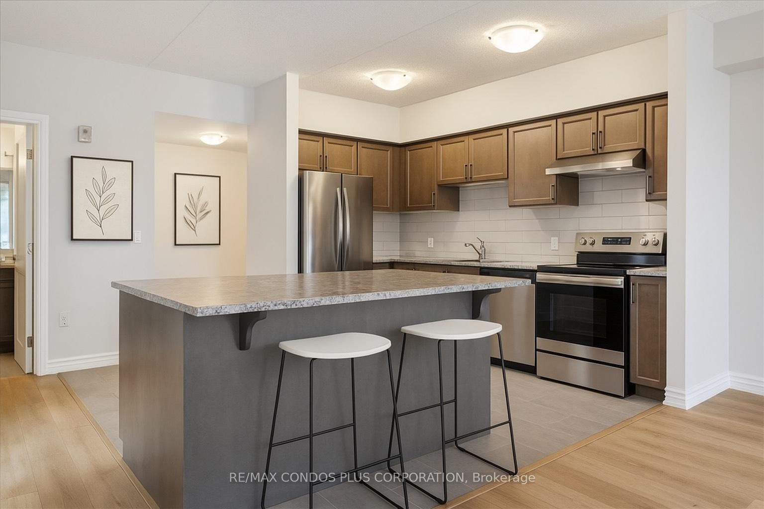 Photo 4 of Unit 301, 620 Sauve St, Milton, Beaty — HOMEH