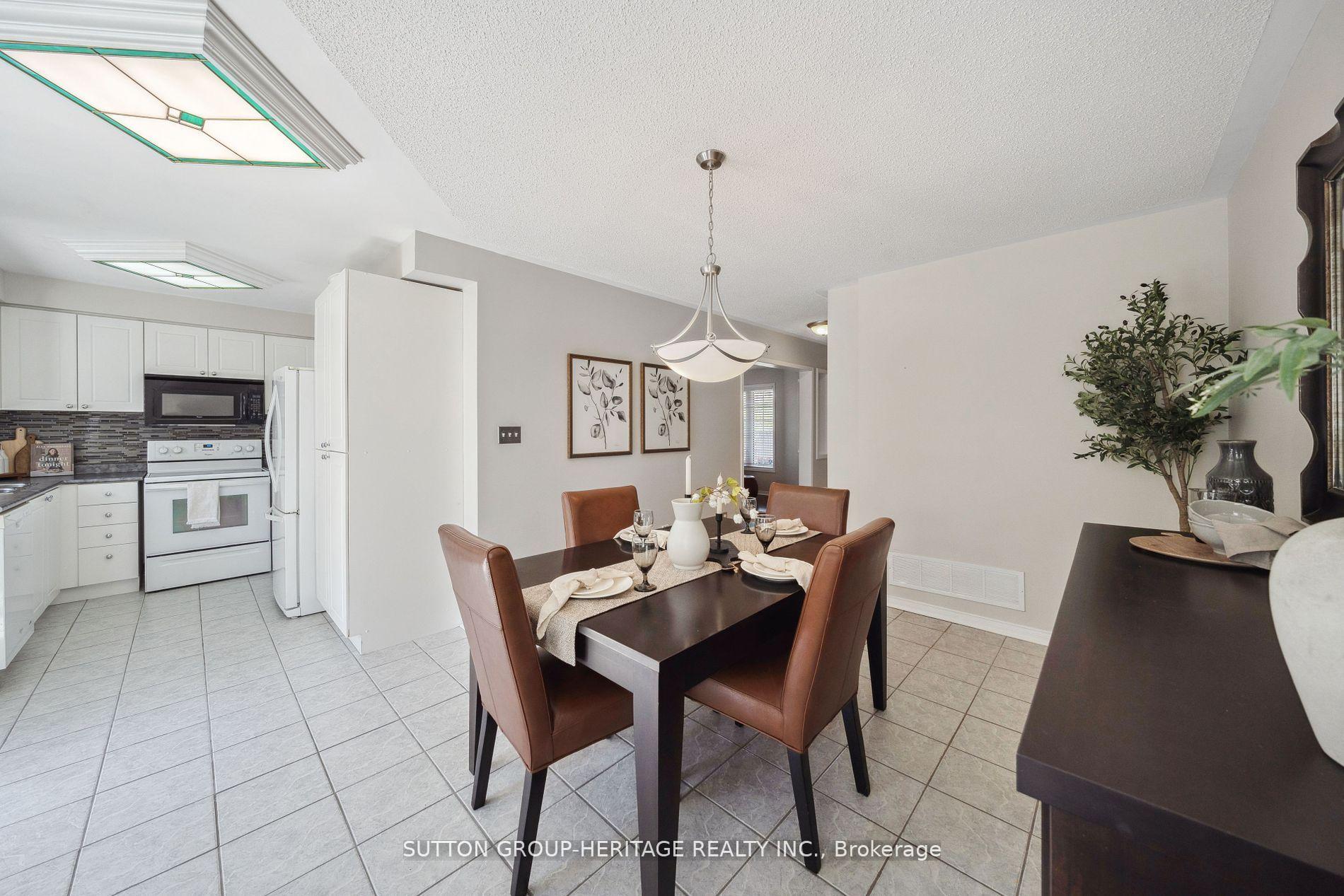 Photo 9 of 115 Daiseyfield Avenue, Clarington, Courtice — HOMEH