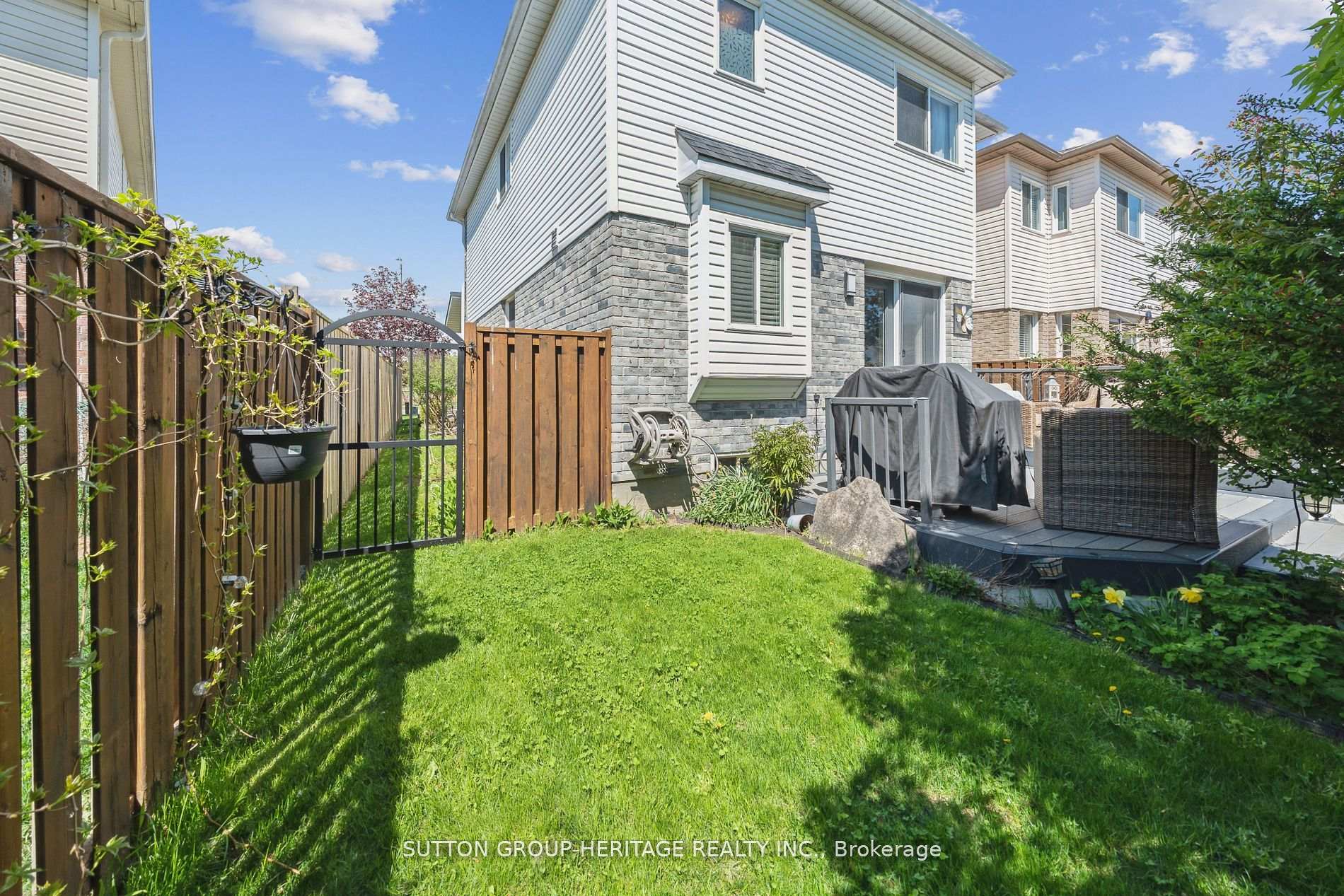 Photo 25 of 115 Daiseyfield Avenue, Clarington, Courtice — HOMEH