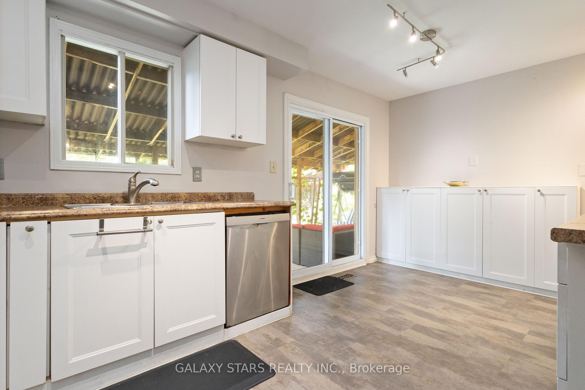 Photo 18 of 119 Sullivan Drive, Ajax, Central — HOMEH