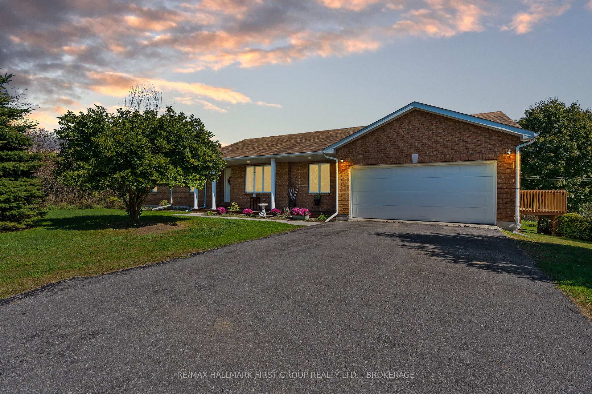 Photo 1 of 4374 Duff Road, Frontenac, Frontenac South — HOMEH