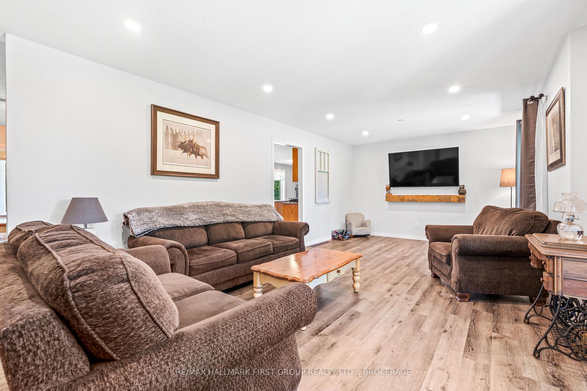 Photo 10 of 4374 Duff Road, Frontenac, Frontenac South — HOMEH
