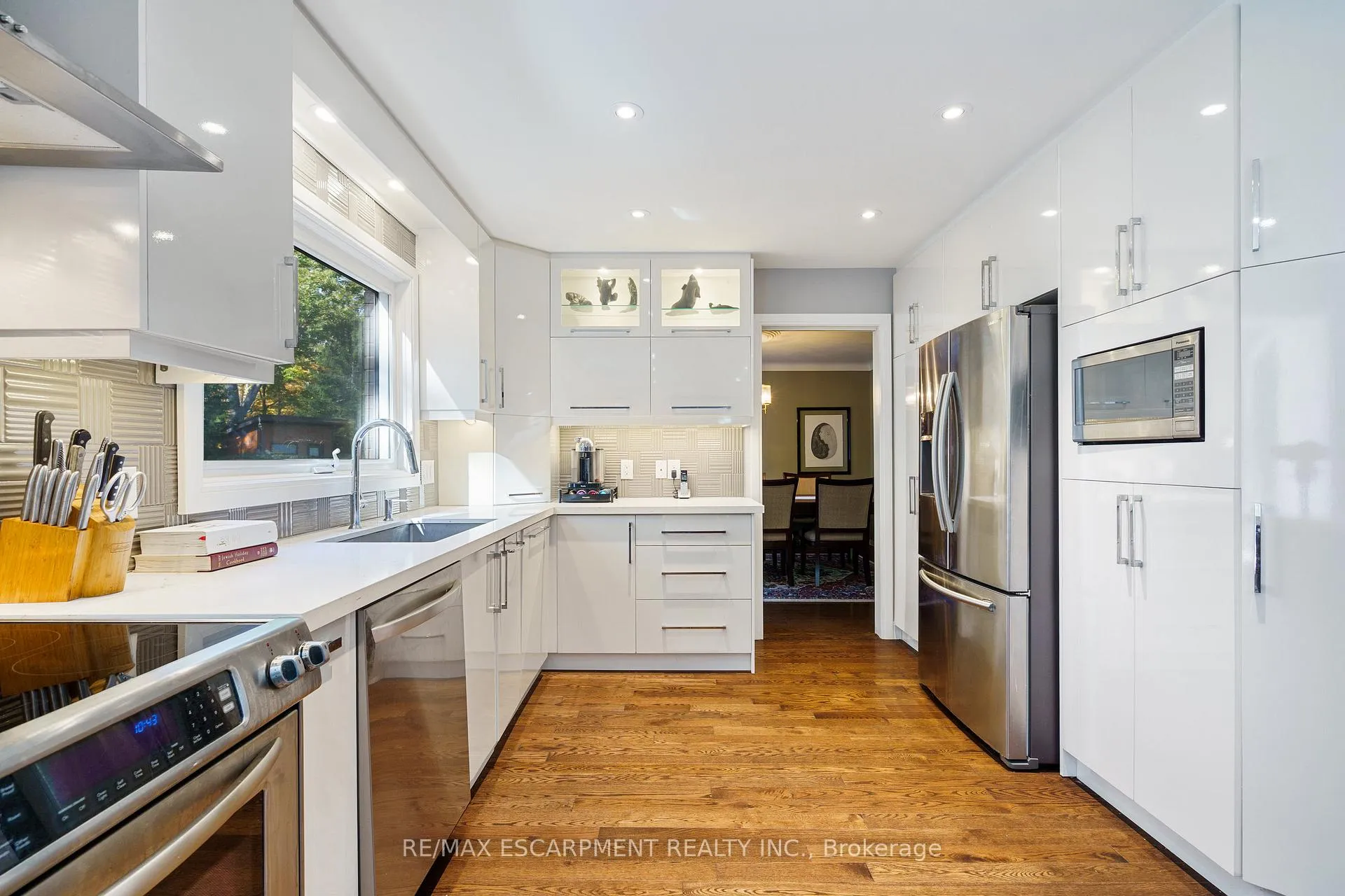 Photo 14 of 75 Terrace Drive, Hamilton, Dundas — HOMEH