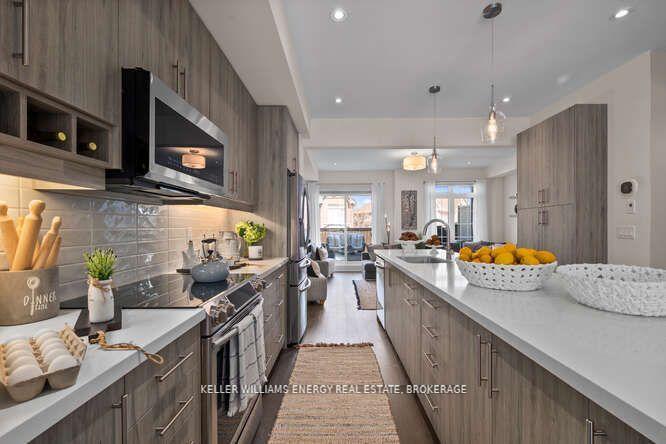 Photo 9 of 35 Donald Powell Crescent, Clarington, Newcastle — HOMEH