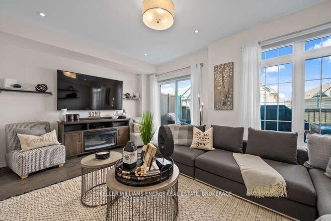 Photo 14 of 35 Donald Powell Crescent, Clarington, Newcastle — HOMEH