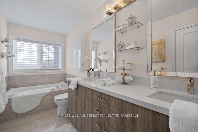 Photo 24 of 35 Donald Powell Crescent, Clarington, Newcastle — HOMEH