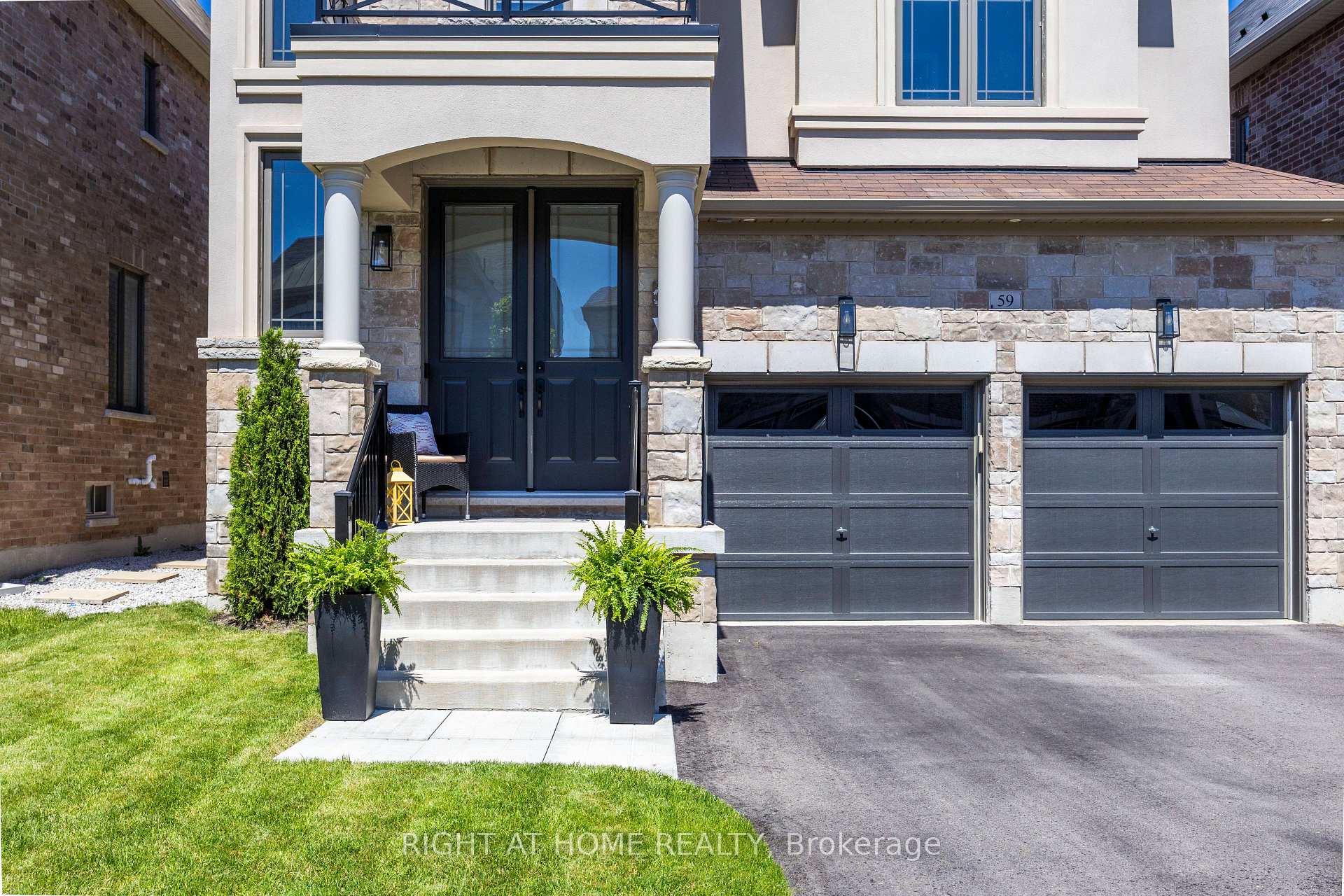 Photo 3 of 59 Ash Hill Avenue, Caledon, Caledon East — HOMEH