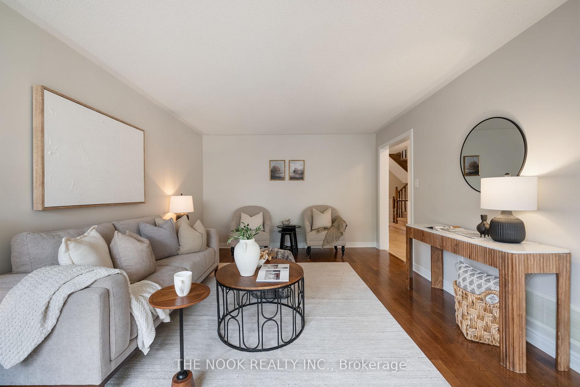 Photo 12 of 117 Dadson Drive, Clarington, Bowmanville — HOMEH