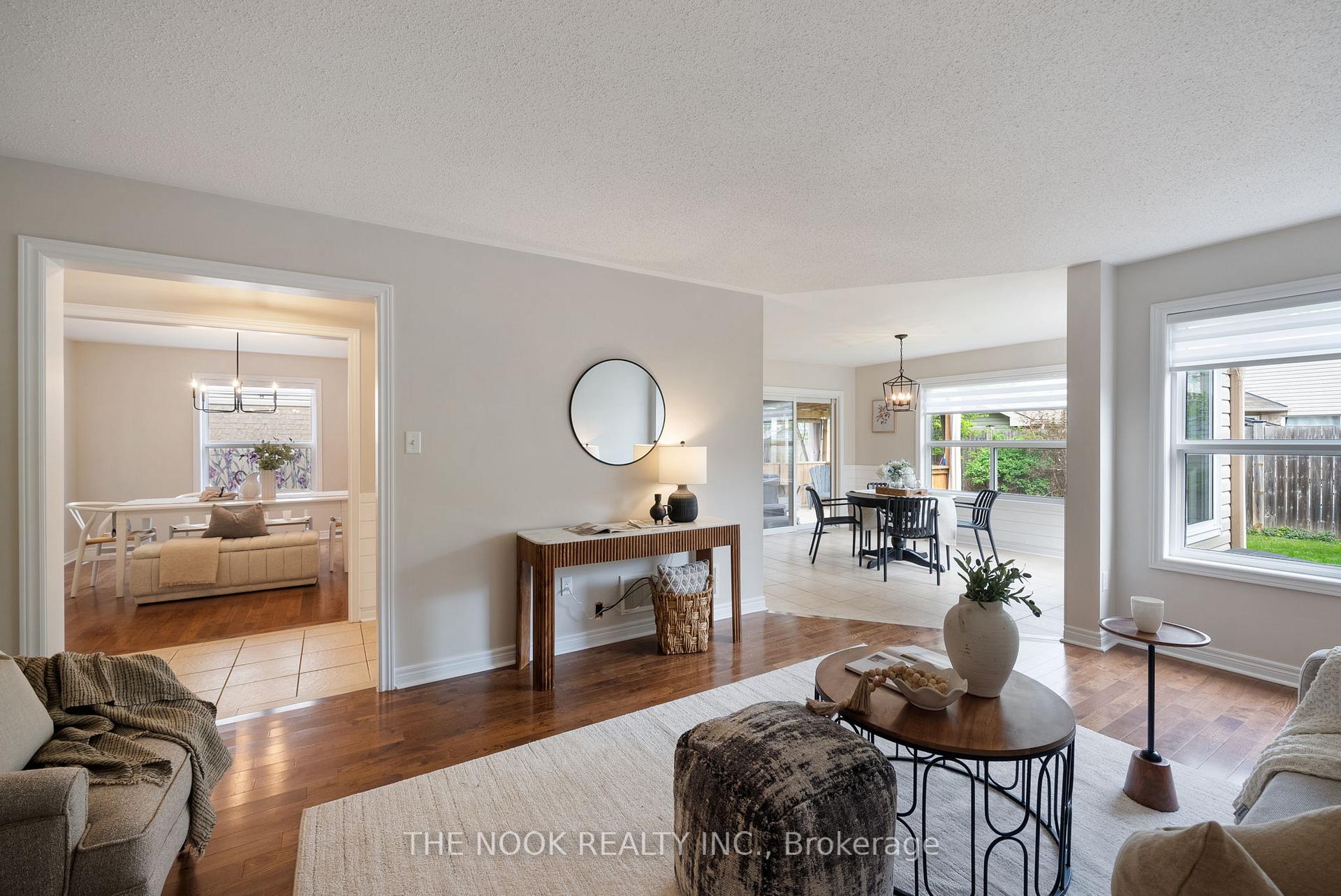 Photo 14 of 117 Dadson Drive, Clarington, Bowmanville — HOMEH
