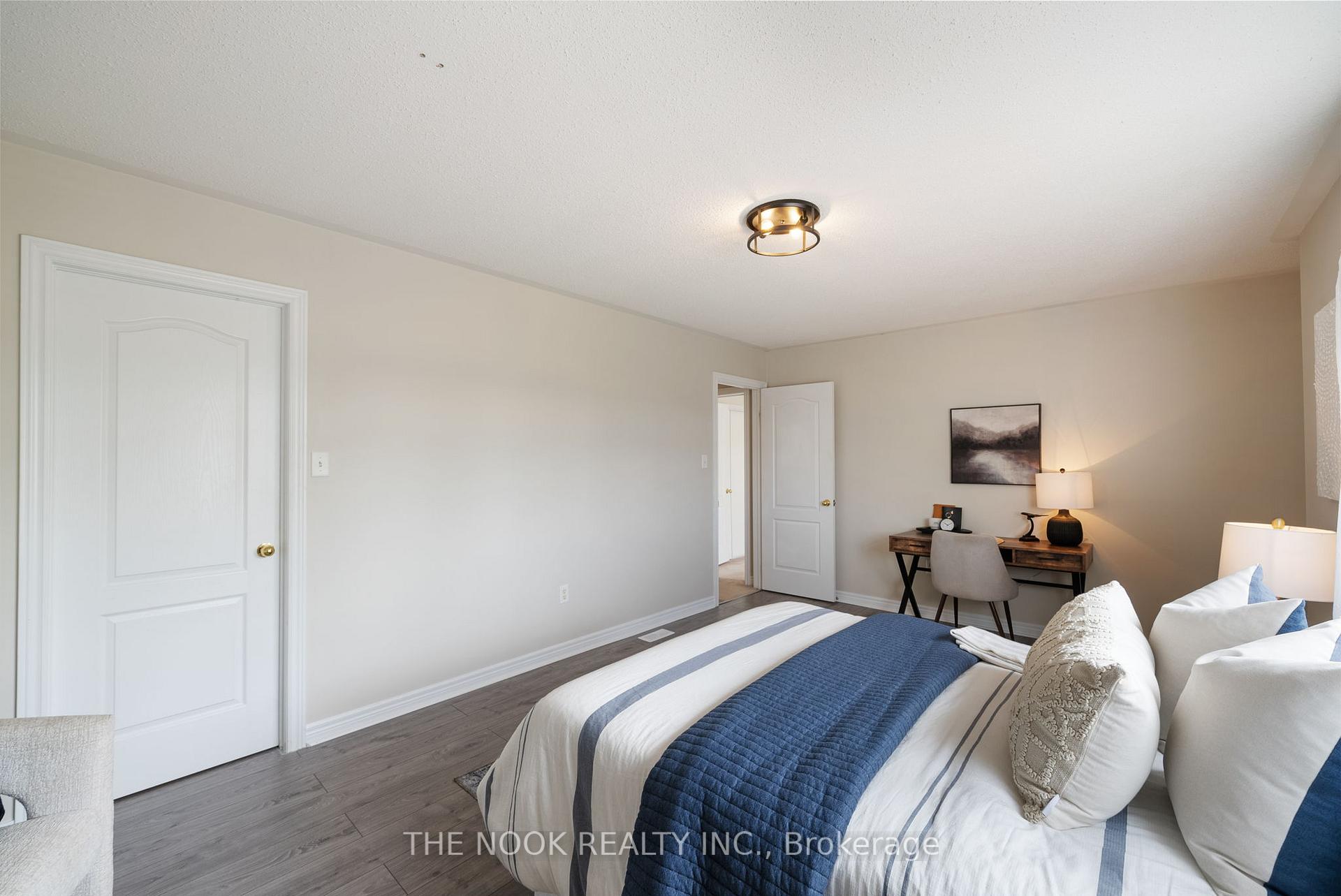 Photo 35 of 117 Dadson Drive, Clarington, Bowmanville — HOMEH