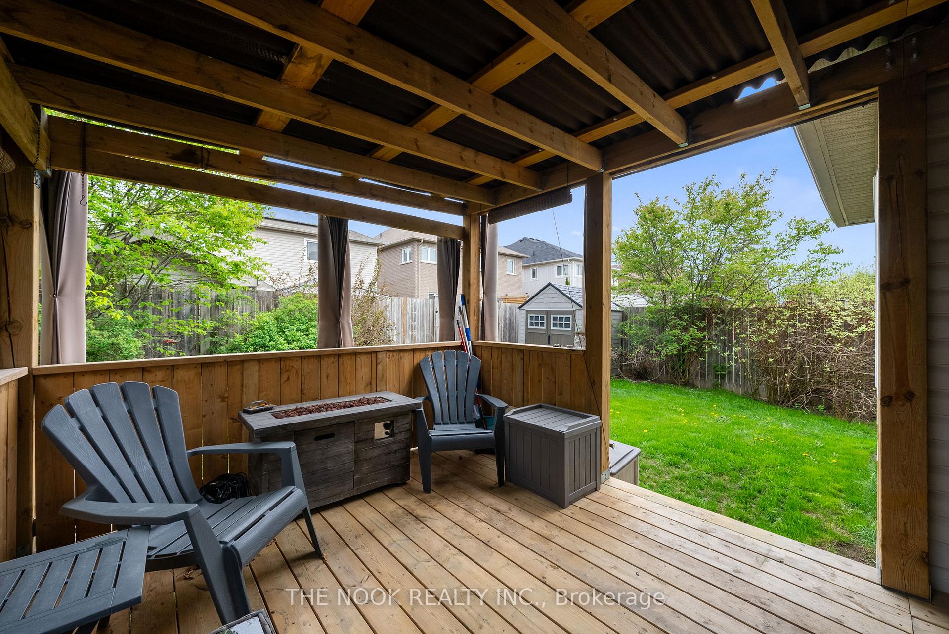 Photo 40 of 117 Dadson Drive, Clarington, Bowmanville — HOMEH