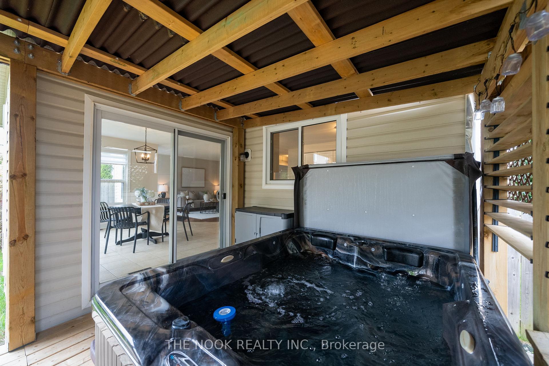 Photo 41 of 117 Dadson Drive, Clarington, Bowmanville — HOMEH
