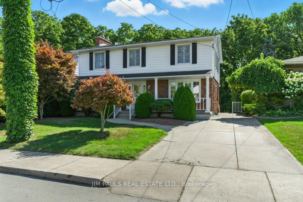 Photo 1 of 176 Montmorency Drive, Hamilton, Red Hill — HOMEH