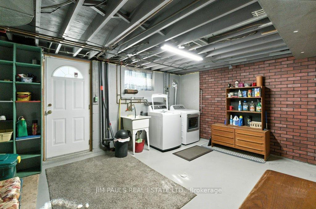 Photo 37 of 176 Montmorency Drive, Hamilton, Red Hill — HOMEH