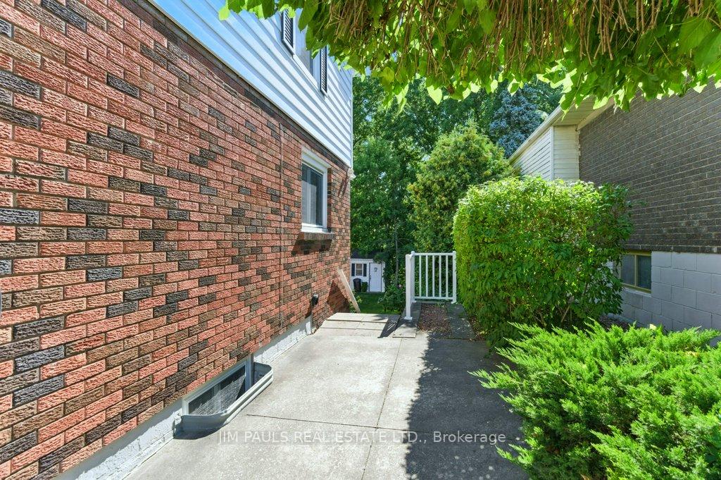 Photo 41 of 176 Montmorency Drive, Hamilton, Red Hill — HOMEH