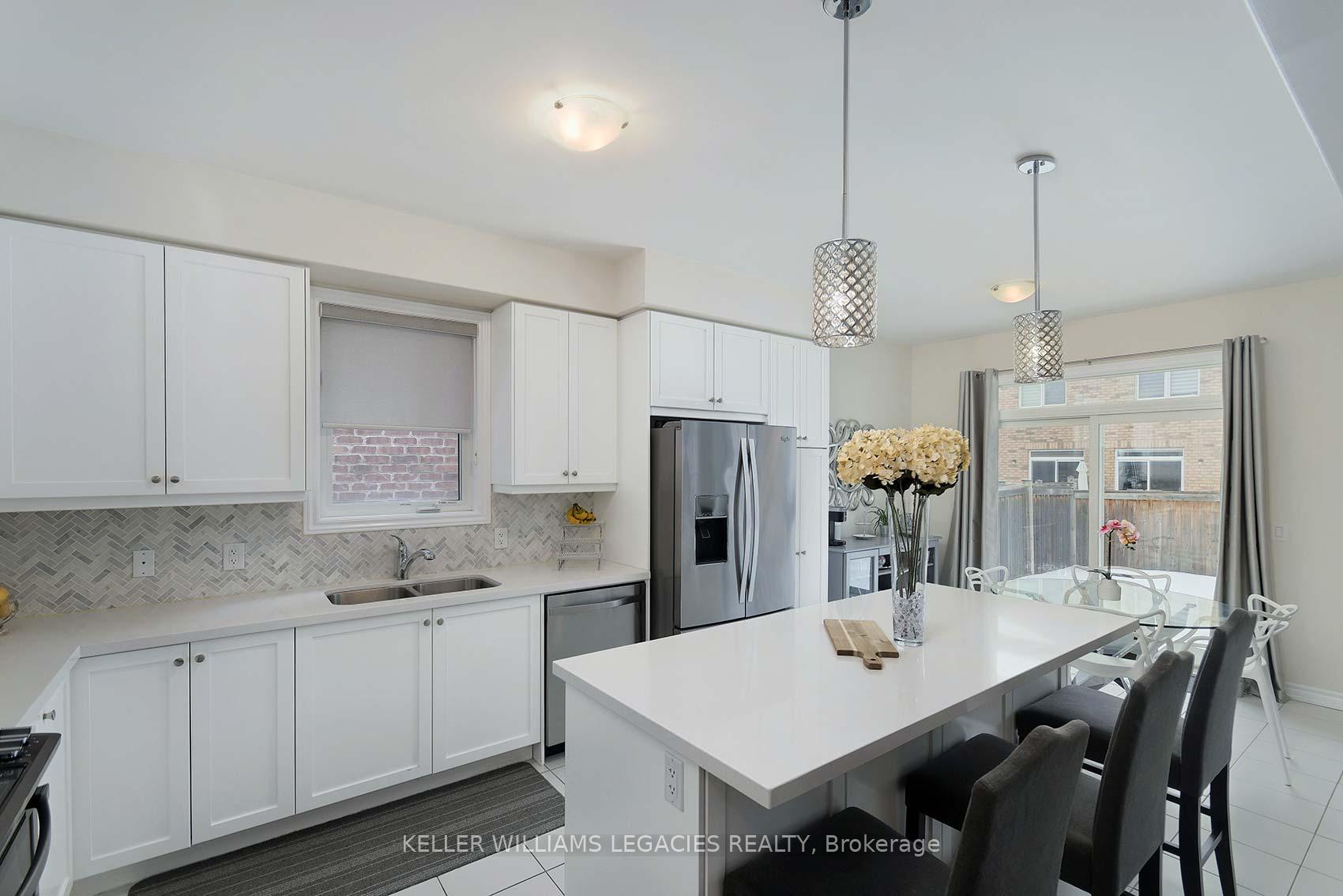 Photo 14 of 19 Helderman Street, Caledon, Rural Caledon — HOMEH