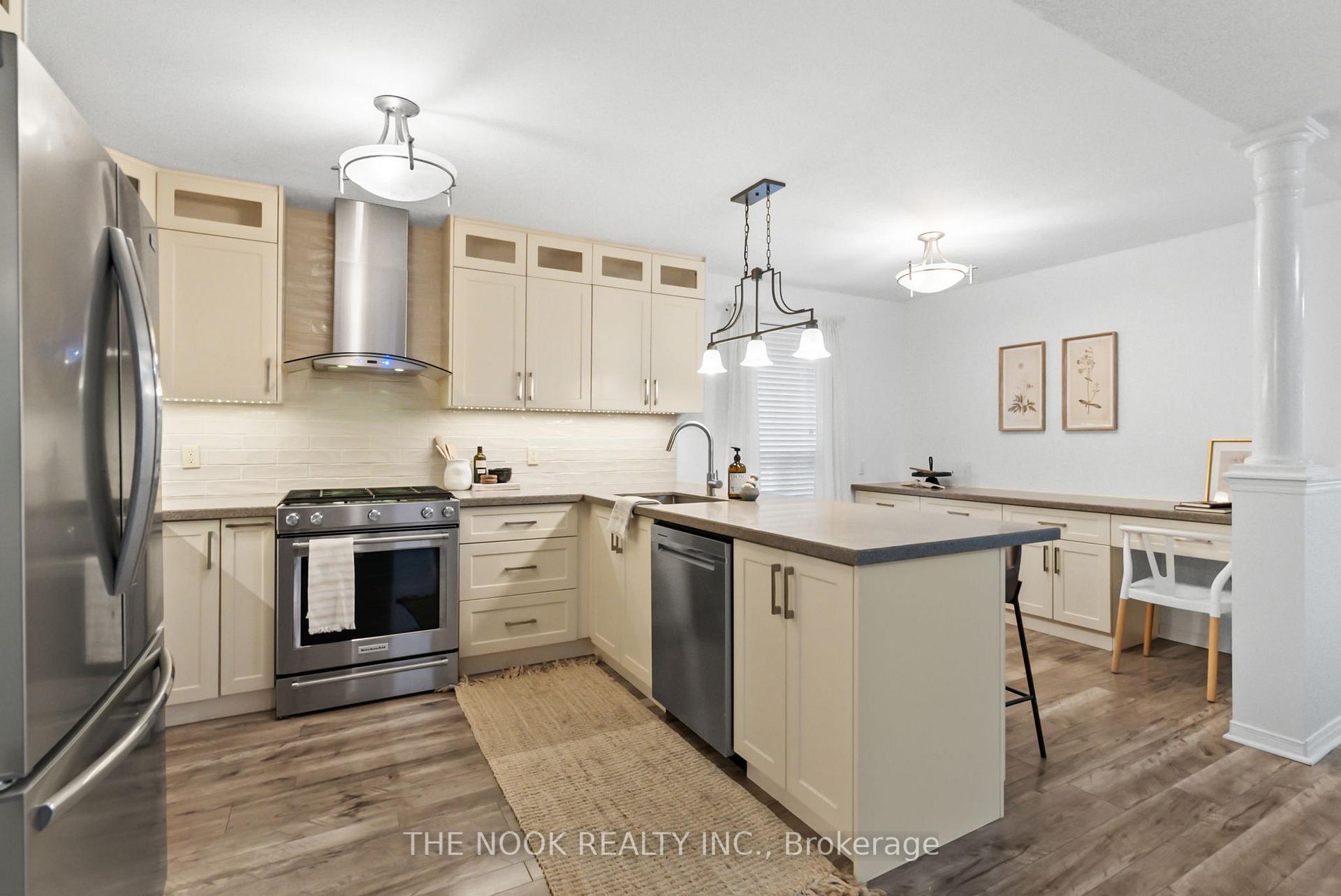 Photo 7 of 183 High Street, Clarington, Bowmanville — HOMEH