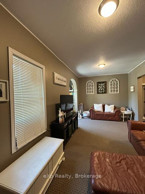 Photo 13 of 511 Colborne Street S, Brockton — HOMEH