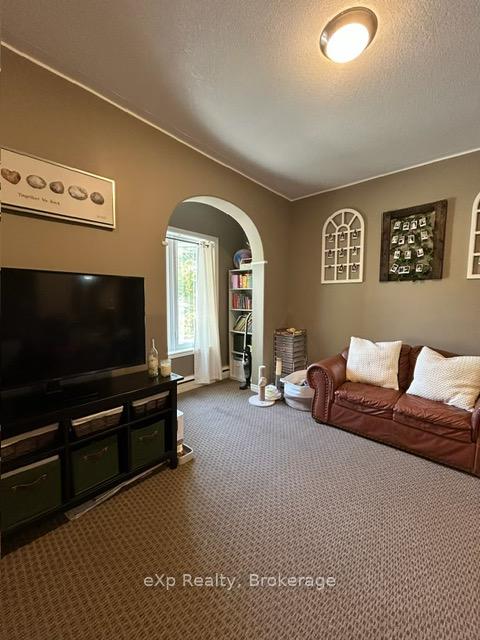 Photo 18 of 511 Colborne Street S, Brockton — HOMEH
