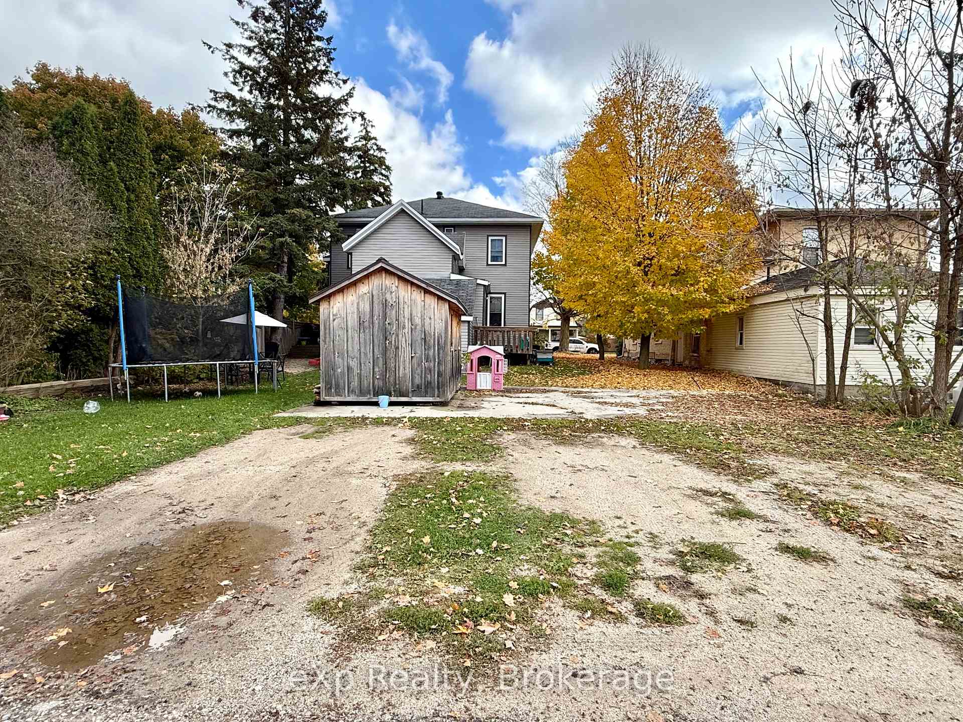 Photo 24 of 511 Colborne Street S, Brockton — HOMEH