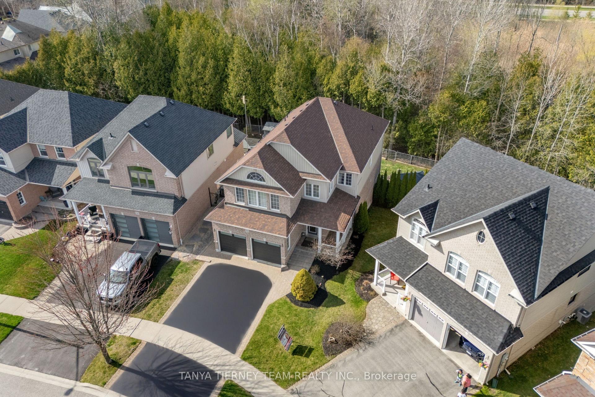 Photo 3 of 170 Sleeman Square, Clarington, Courtice — HOMEH
