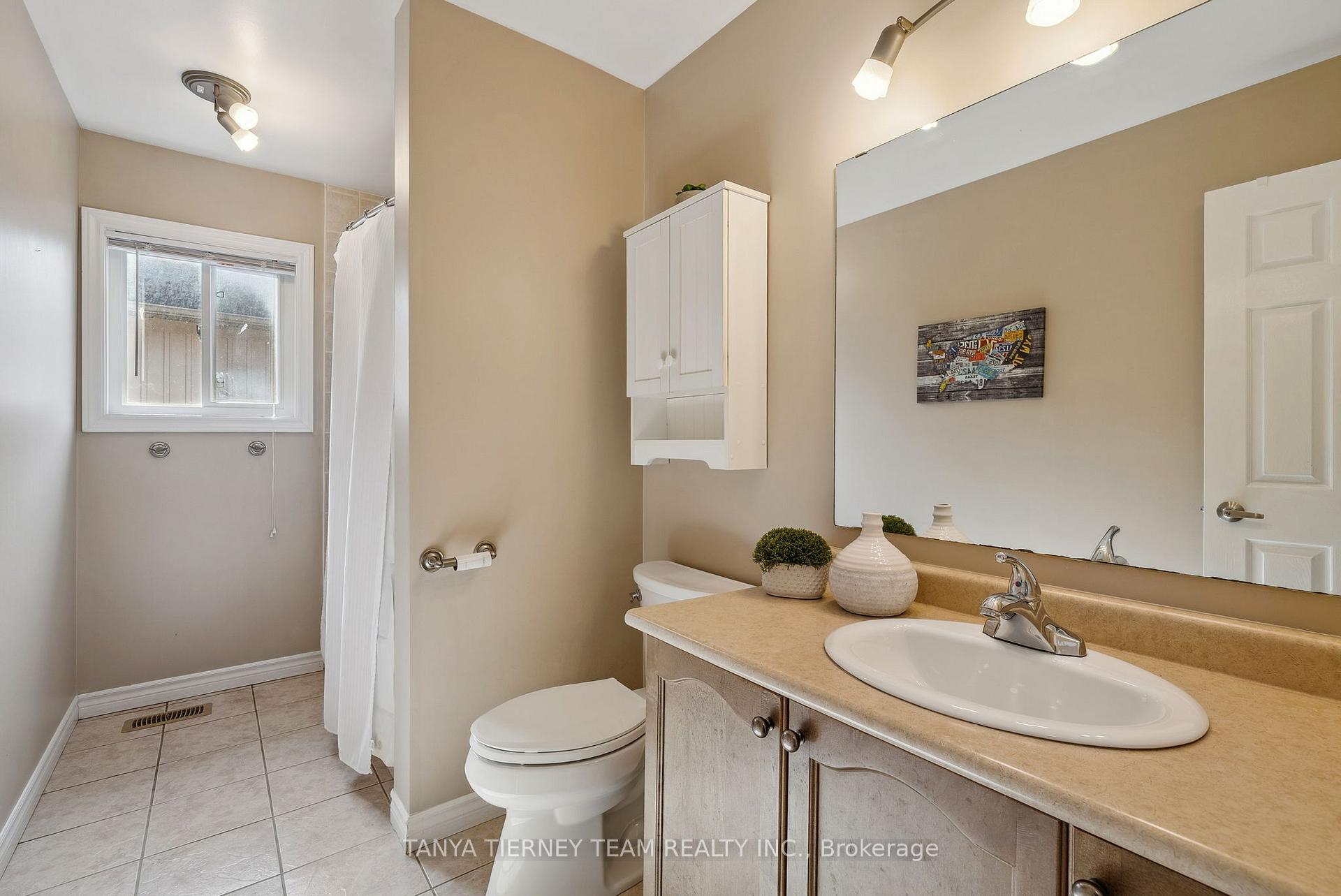 Photo 24 of 170 Sleeman Square, Clarington, Courtice — HOMEH